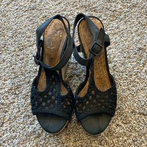 GB Gianni Bini Wedges
